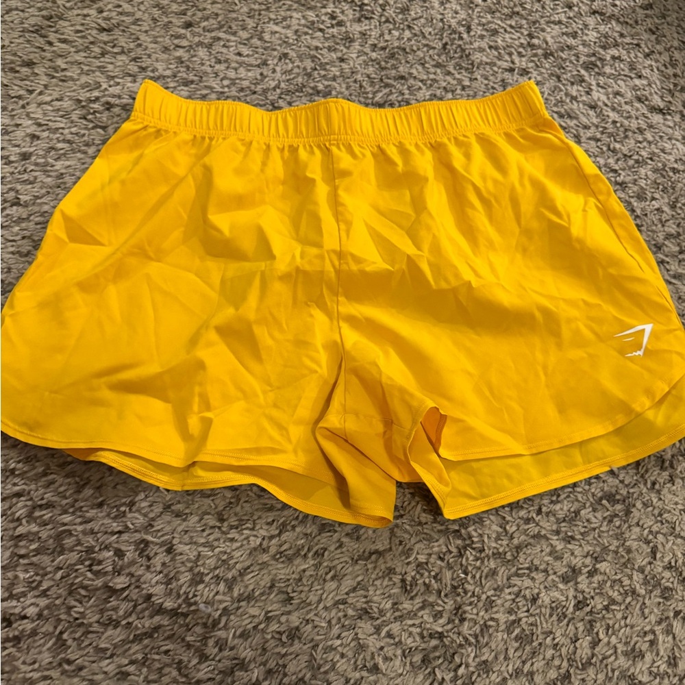 Gymshark Yellow shorts - L